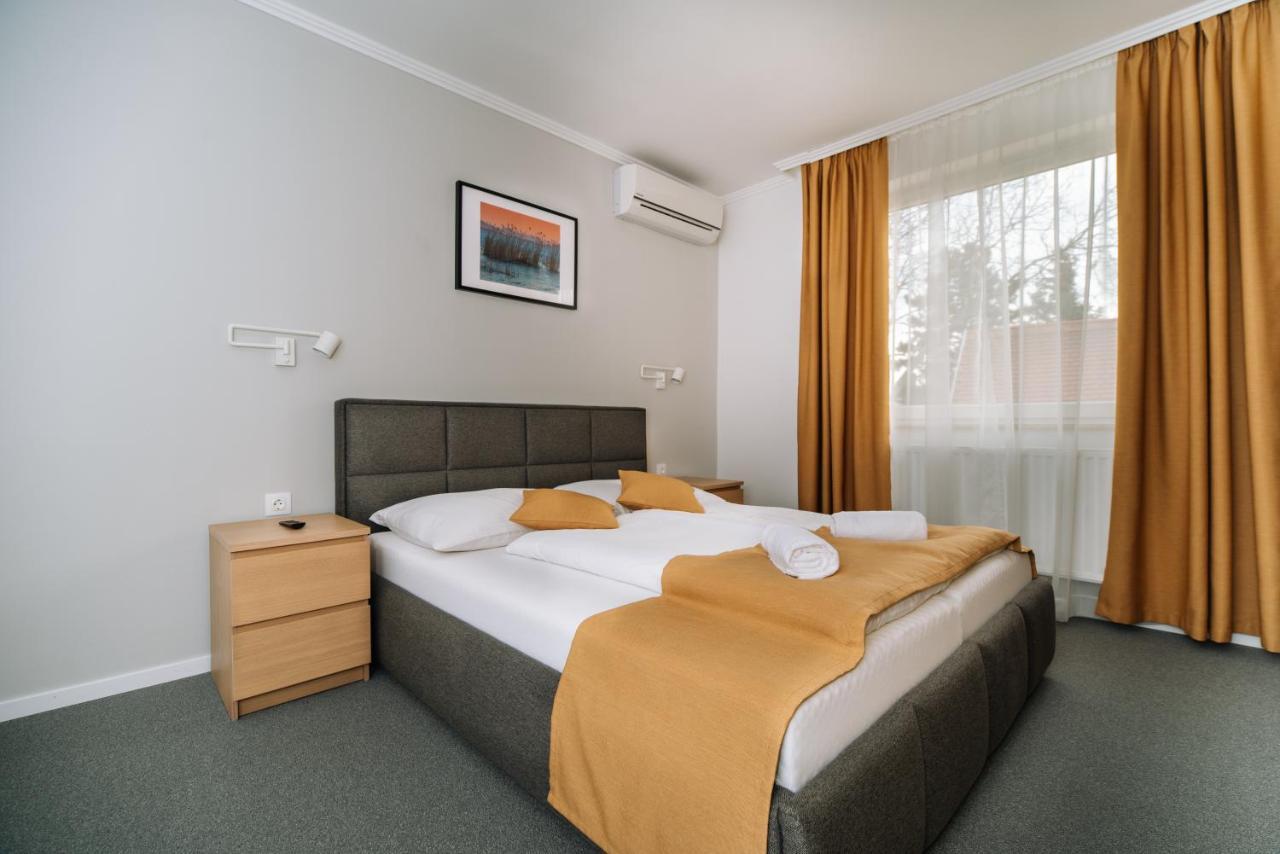 Topaz Apartmanhazak Balatongyorok Luaran gambar