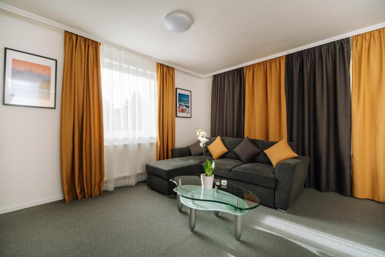 Topaz Apartmanhazak Balatongyorok Luaran gambar