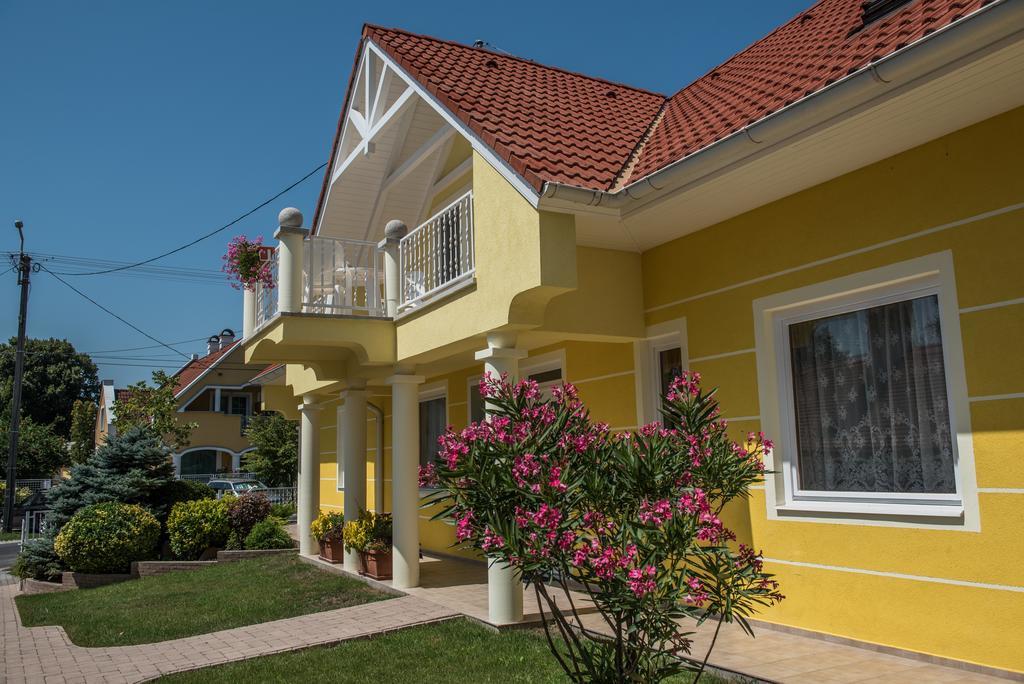 Topaz Apartmanhazak Balatongyorok Luaran gambar